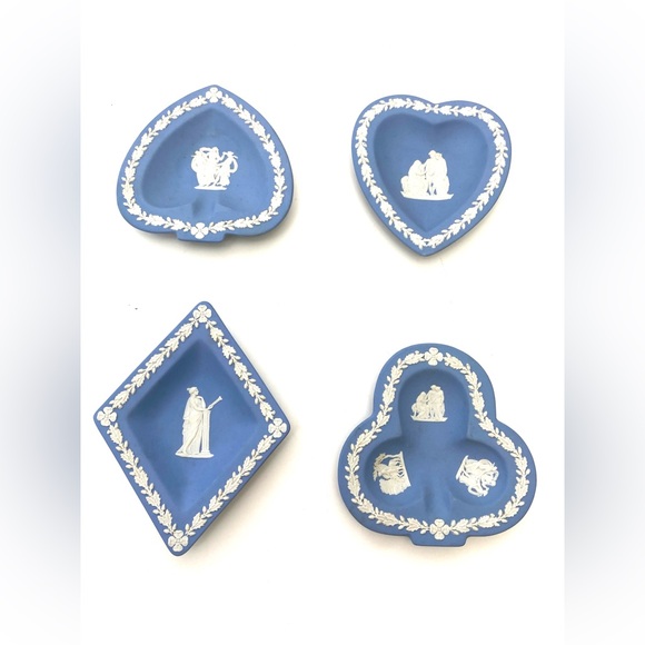 Wedgwood Jasperware (Pale Blue) Sweet Dish Set (Set of Four) - Picture 1 of 13